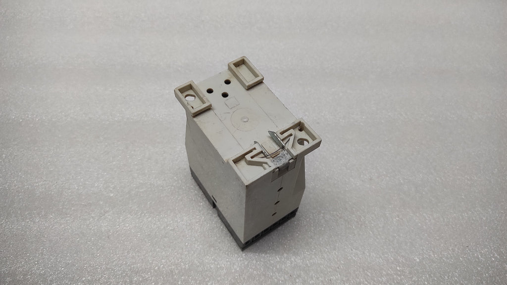 AMELEC ADM239 2-INPUT ARITHMATIC UNIT 01908-567003 24VDC