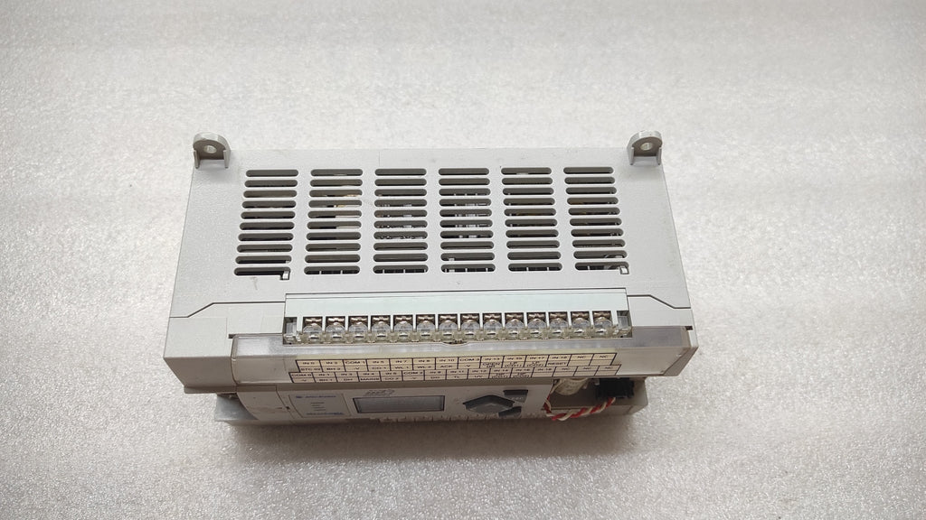 ALLEN BRADLEY CAT 1766-L32BXB MICROLOGIX 1400 32-POINT CONTROLLER 70595