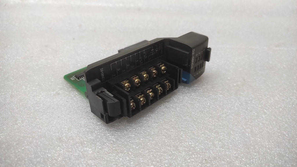 PLC DIRECT D2-08ND3 DISCRETE INPUT MODULE