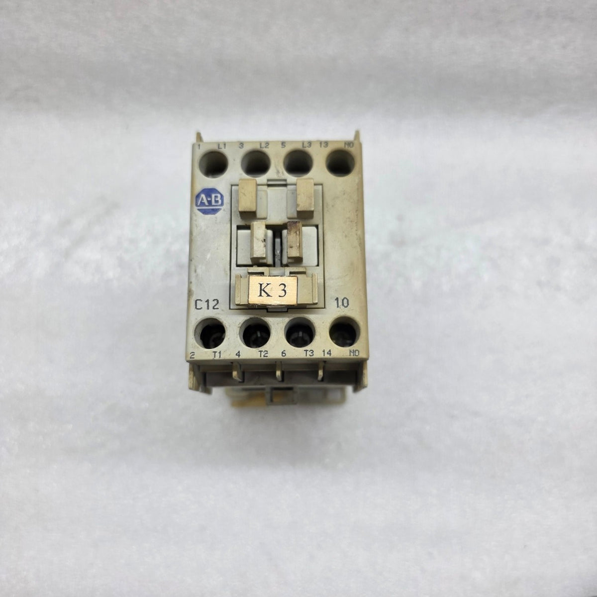 ALLEN BRADLEY CAT 100-C12-10 32A MAGNETIC CONTACTOR 24V AC