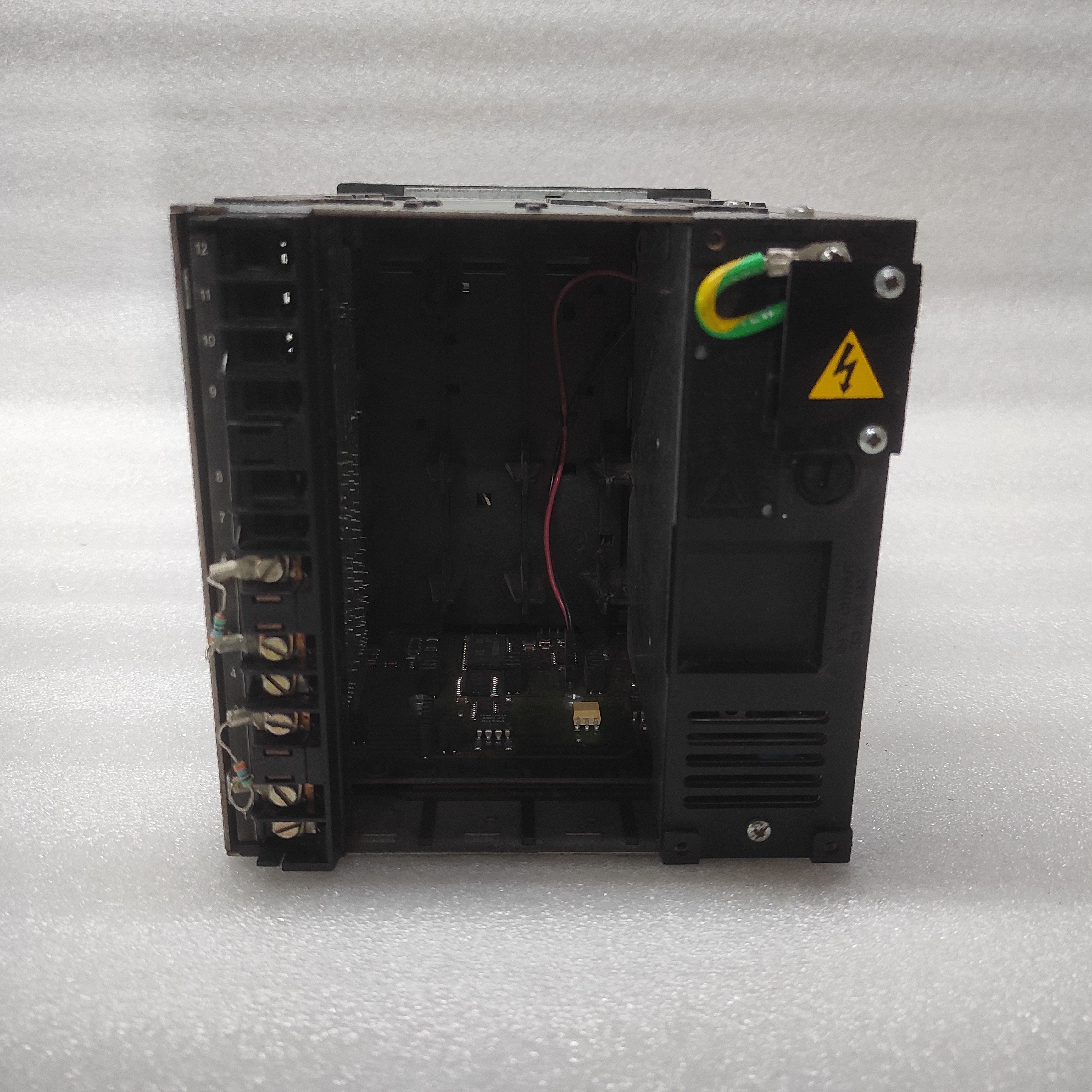 HONEYWELL DP102 CHART RECORDER DP102-0-A-00-0-Z-1-00-E0-041 85-264VAC
