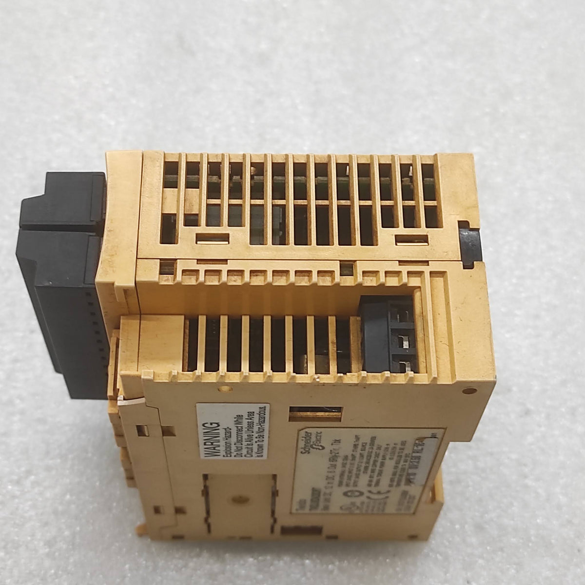 SE TWDLMDA20DRT BASE UNIT 24VDC