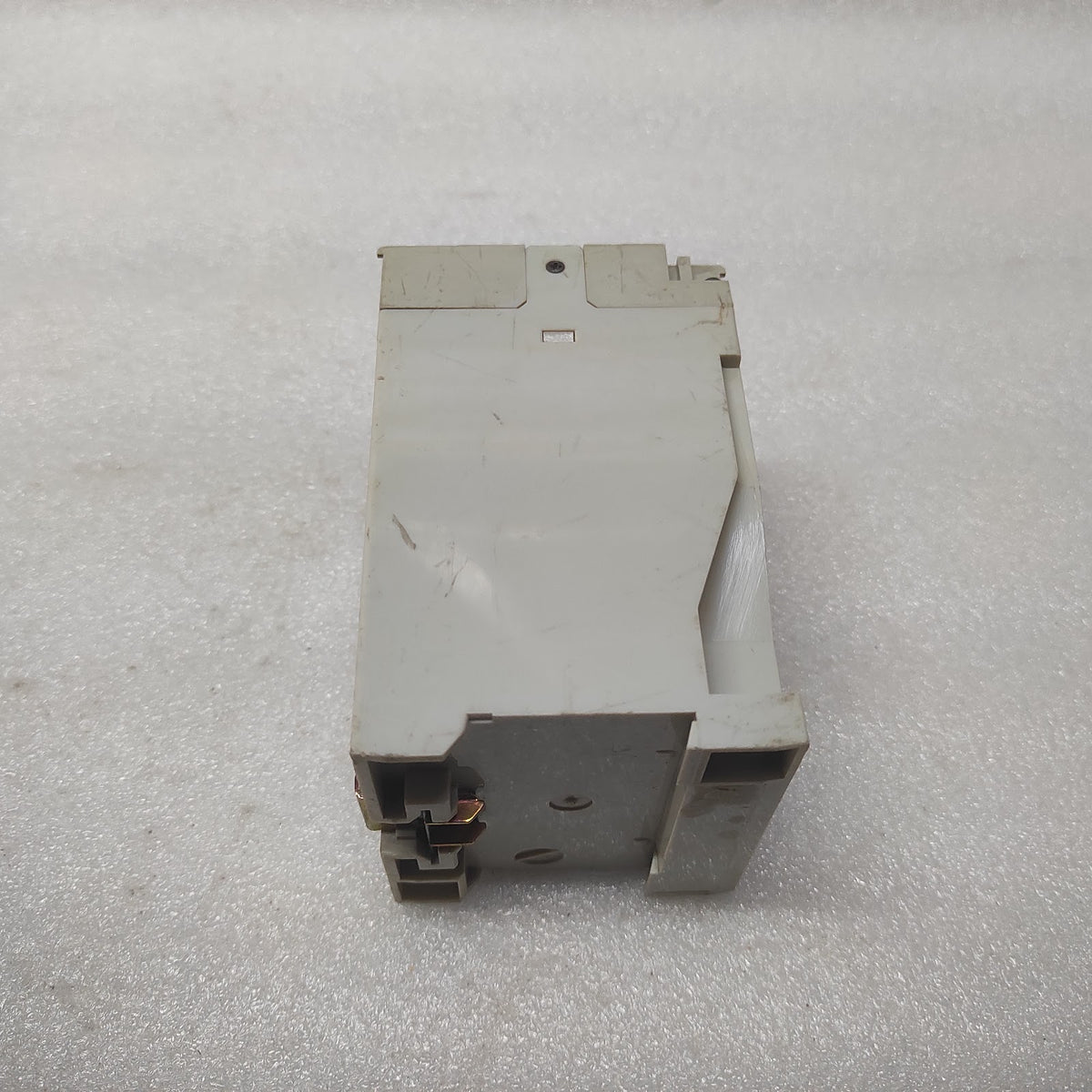 CROMPTON 253 PAOW PROTECTOR 415V