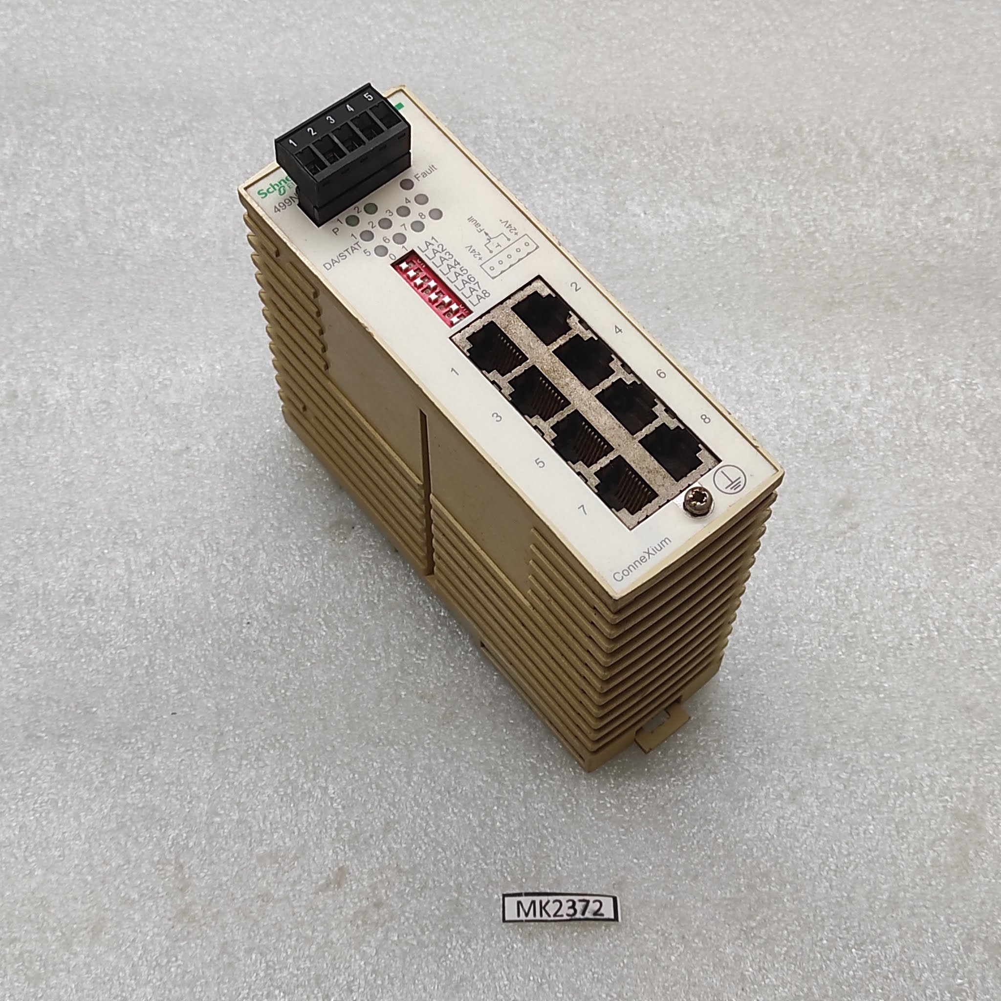 SE 499NES18100 CONNEXIUM SWITCH 8TX 10/100