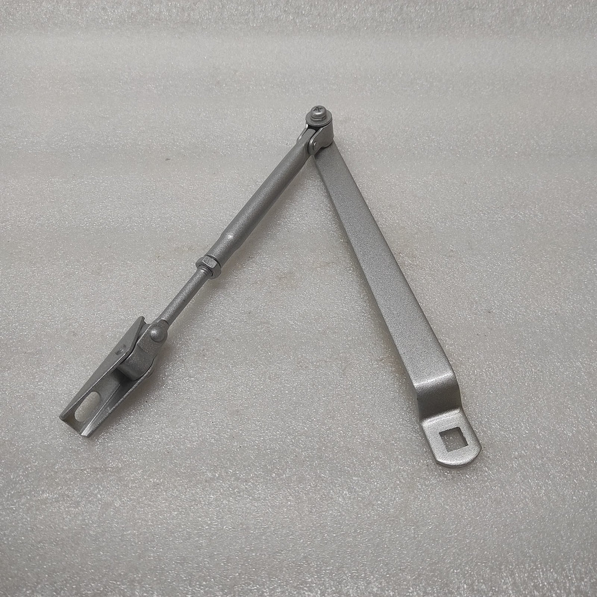 YALE 1002 SURFACE DOOR CLOSER