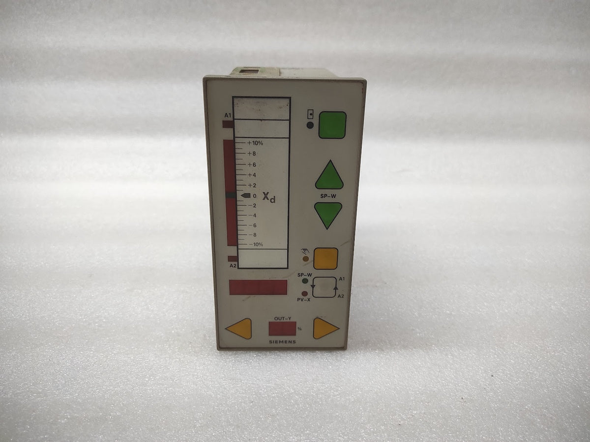 SIEMENS SIPART DR20K INDUSTRIAL PROCESS CONTROLLER 6DR20041