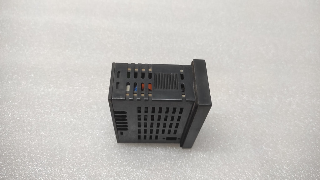 GEFRAN 40T-72-4-00-RR-00-9-000 DIGITAL PANEL METER 11-27VDC/18-27VAC 4.5VA