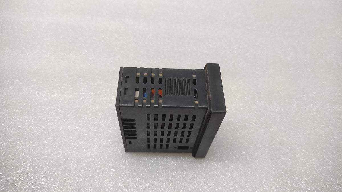 GEFRAN 40T-72-4-00-RR-00-9-000 DIGITAL PANEL METER 11-27VDC/18-27VAC 4.5VA