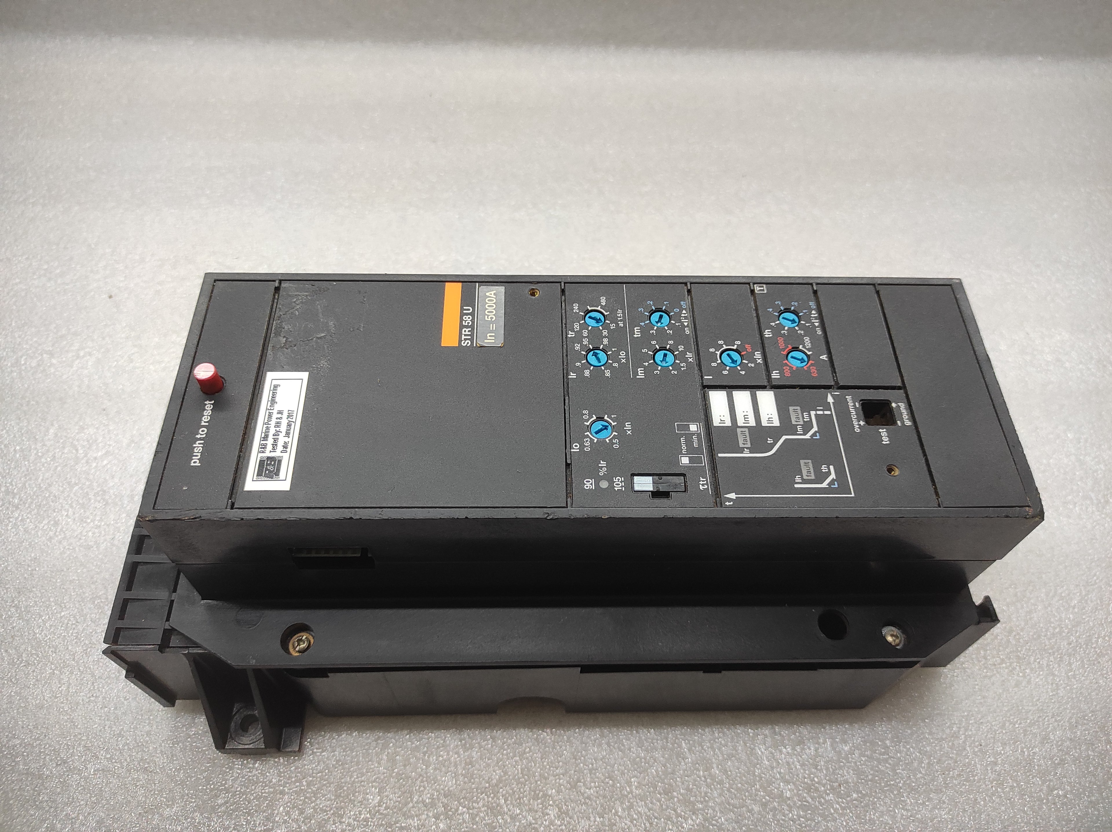 SE STR58U MASTERPACT TRIP UNIT 5000A MERLIN GERIN