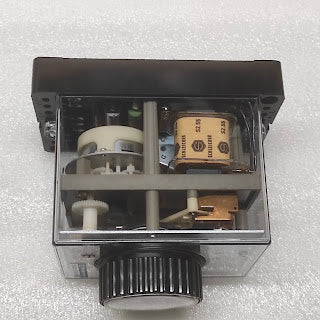 SCHLEICHER MZ 54 TIME RELAY 01111894-23 220V 0.15S-30H MZ54SGZ8