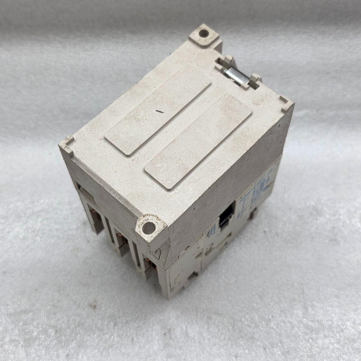 CUTLER HAMMER AN16GN0 MAGNETIC CONTACTOR 45A 110-120VAC AUX C320KGS1