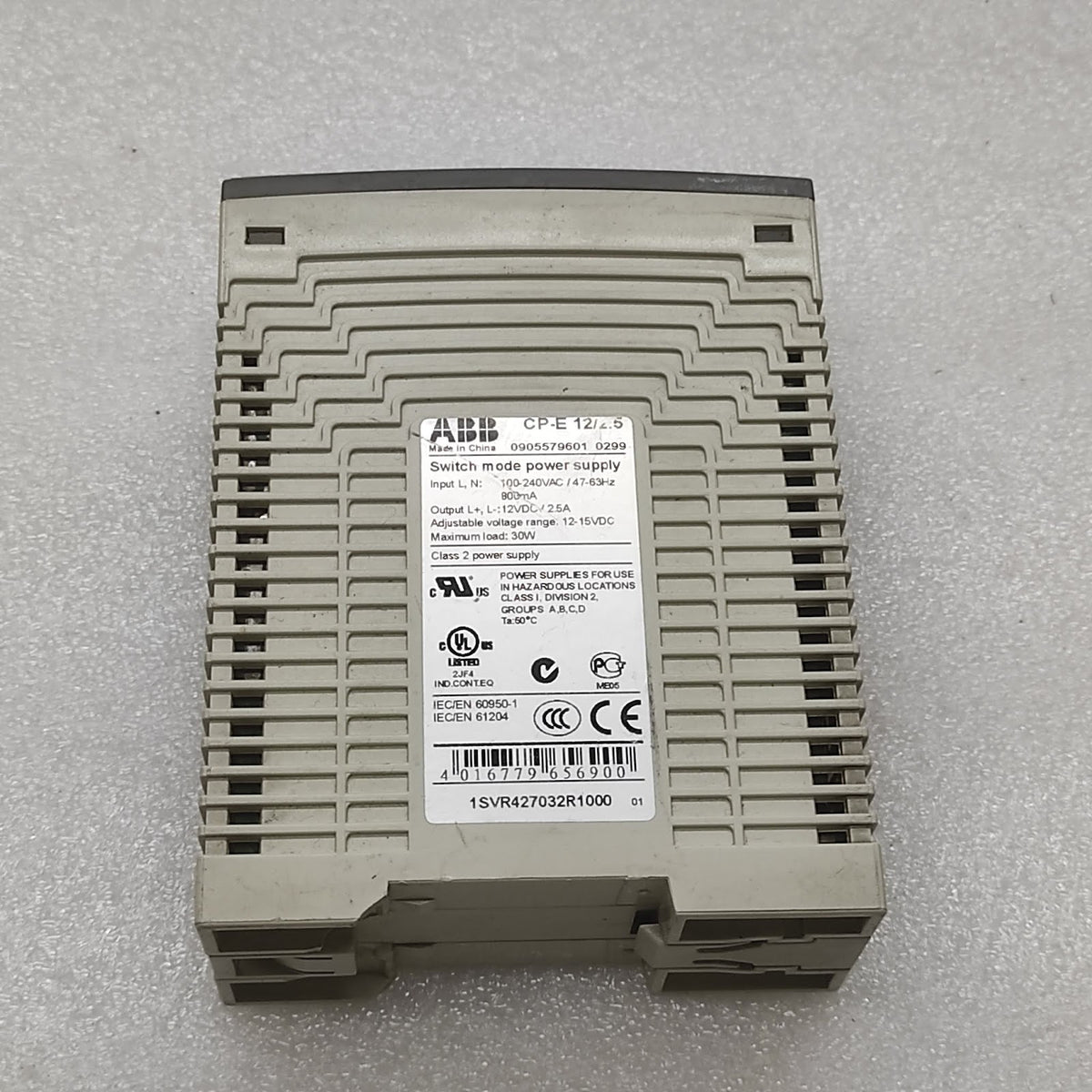 ABB CP-E 12/2.5 POWER SUPPLY 1SVR427032R1000 12VDC 2.5A LOT OF 2 UNIT