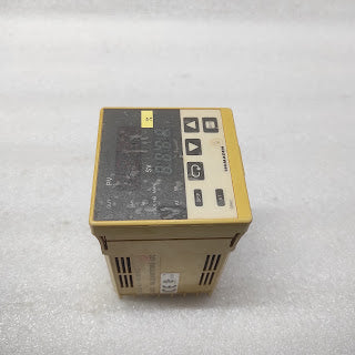 SHIMADEN SR62 TEMPERATURE CONTROLLER SR62-411-90-0000C 100-240V