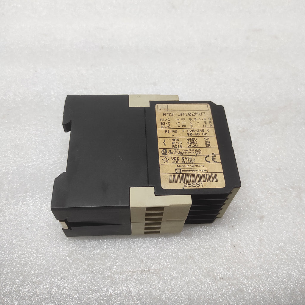 TELEMECANIQUE RM3 JA102MU7 RELAY 05281 220-240V