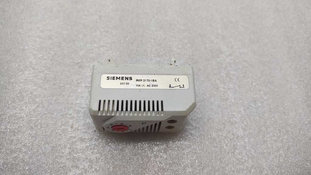 SIEMENS 8MR 2170-1BA THERMOSTAT 250VAC 10A