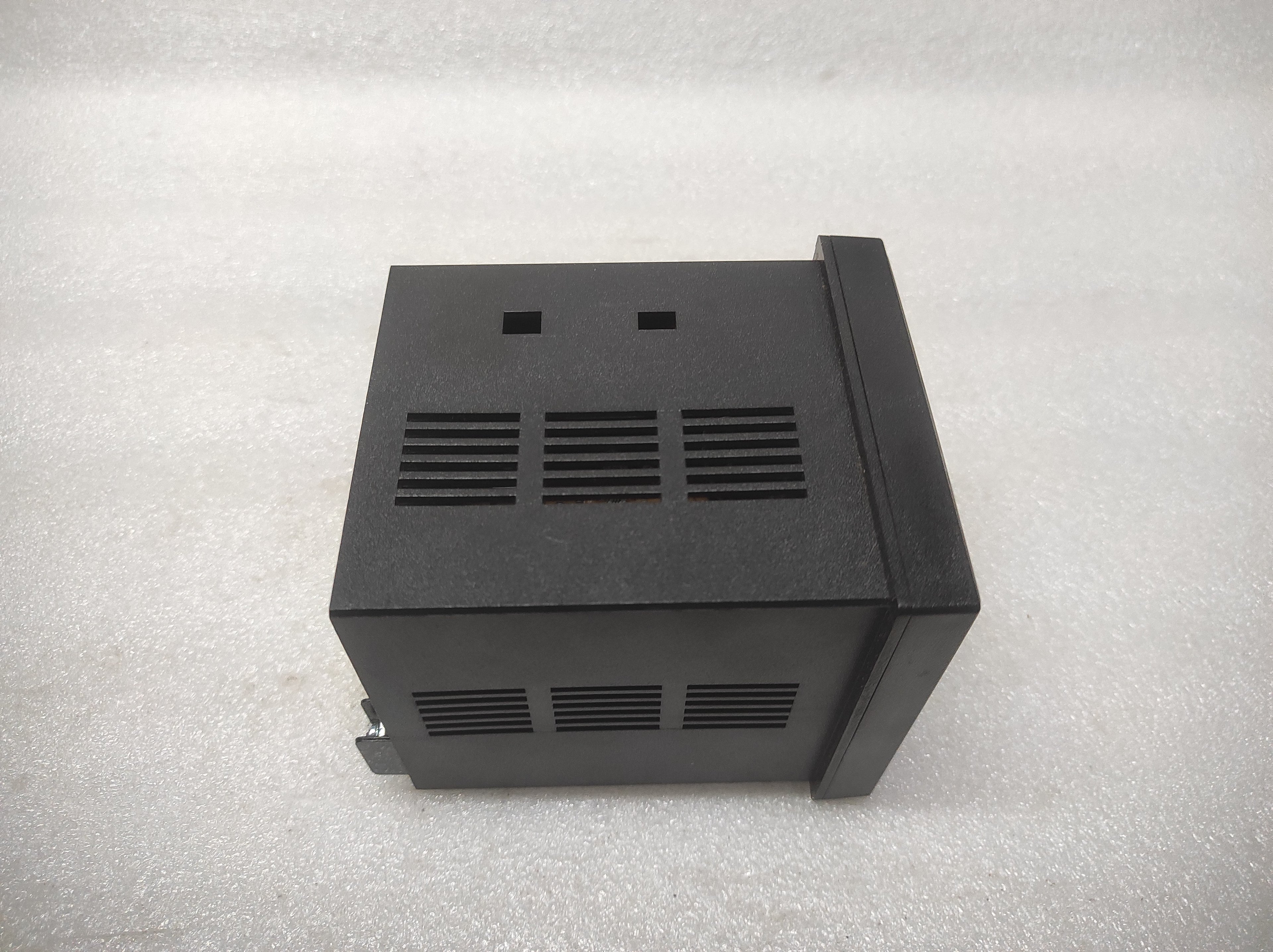 HANYOUNG NUX HY-2000-FPMNR 07 TEMPERATURE CONTROLLER 110-220V