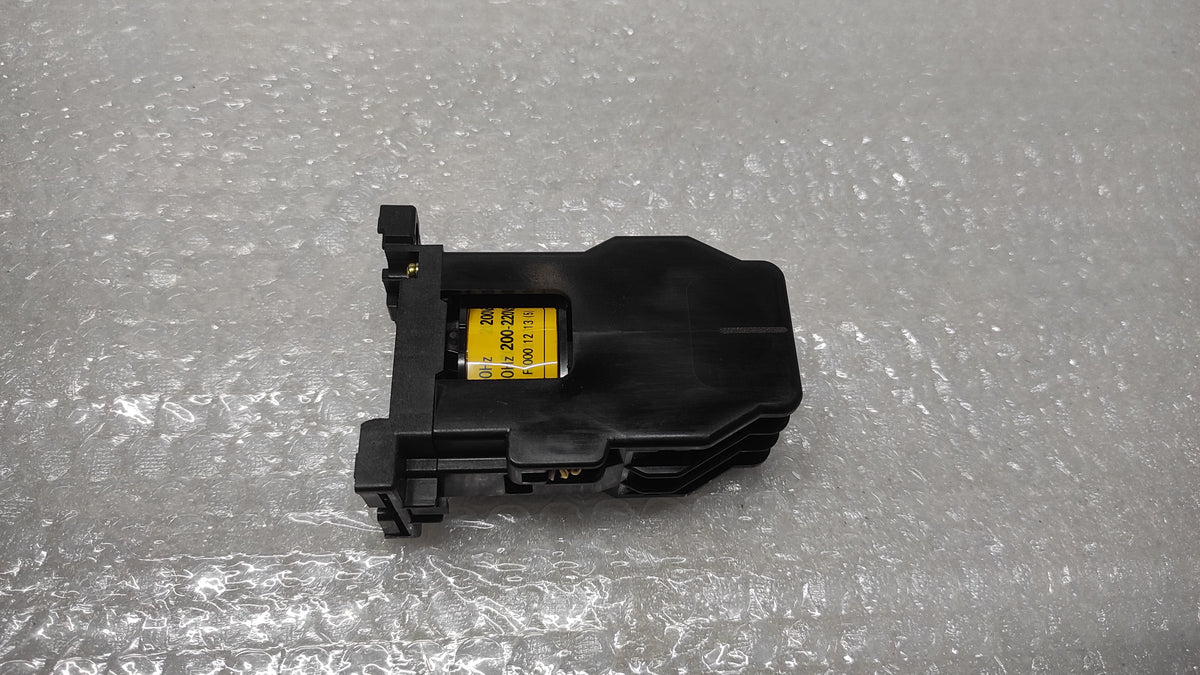 FUJI ELECTRIC SRC50-2F/X (3A3B) MAGNETIC CONTACTOR 200-220V