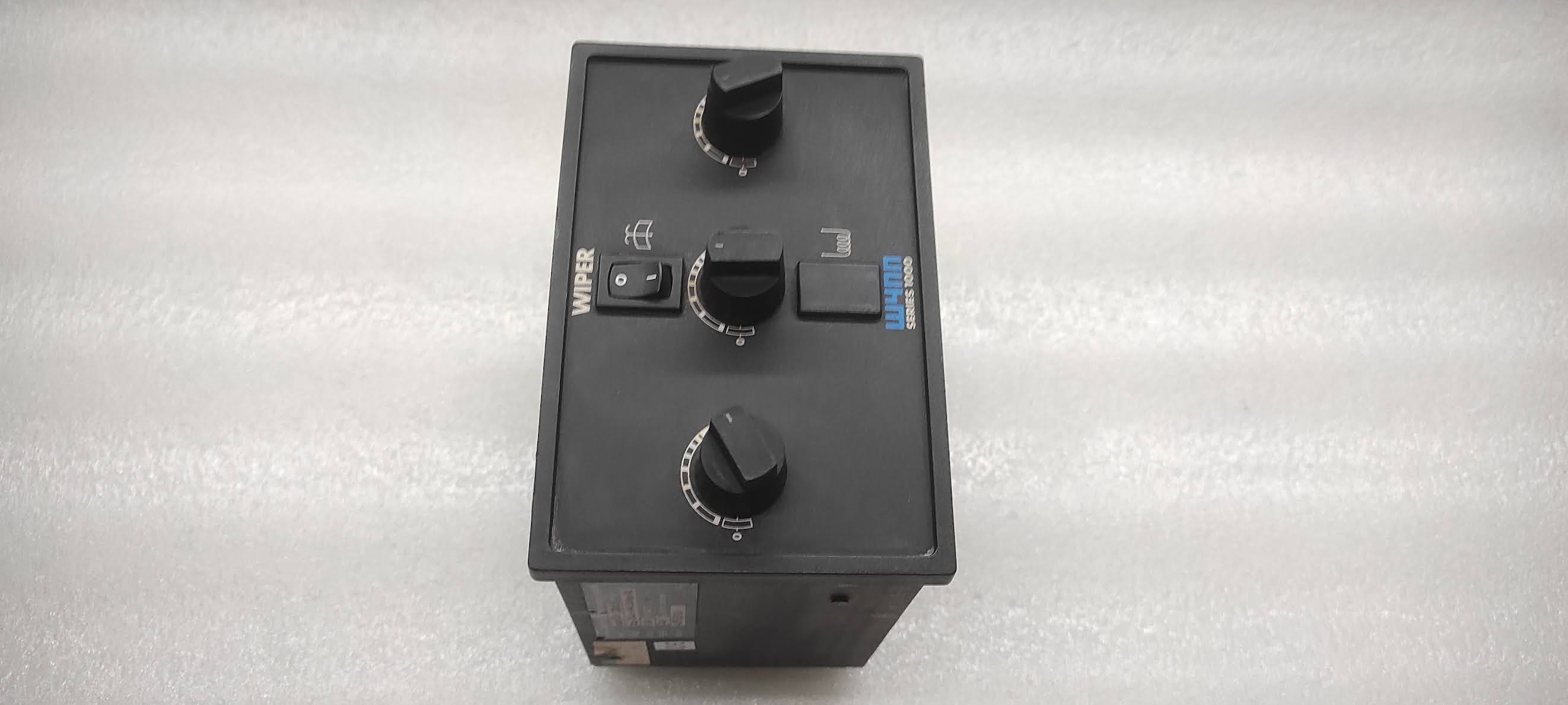 WYNN MARINE 1000-230-332-K WIPER CONTROLLER 220-240VAC