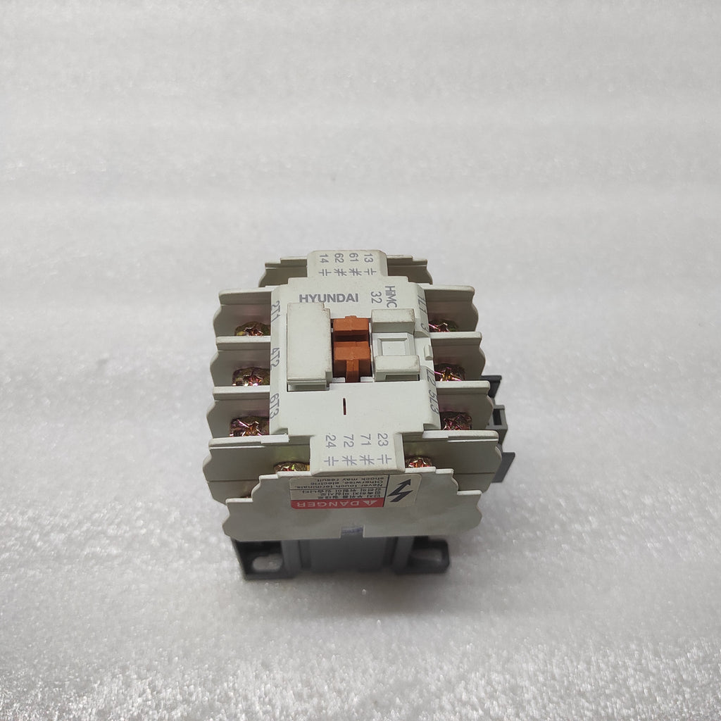 HYUNDAI HIMC32 MAGNETIC CONTACTOR 110VAC