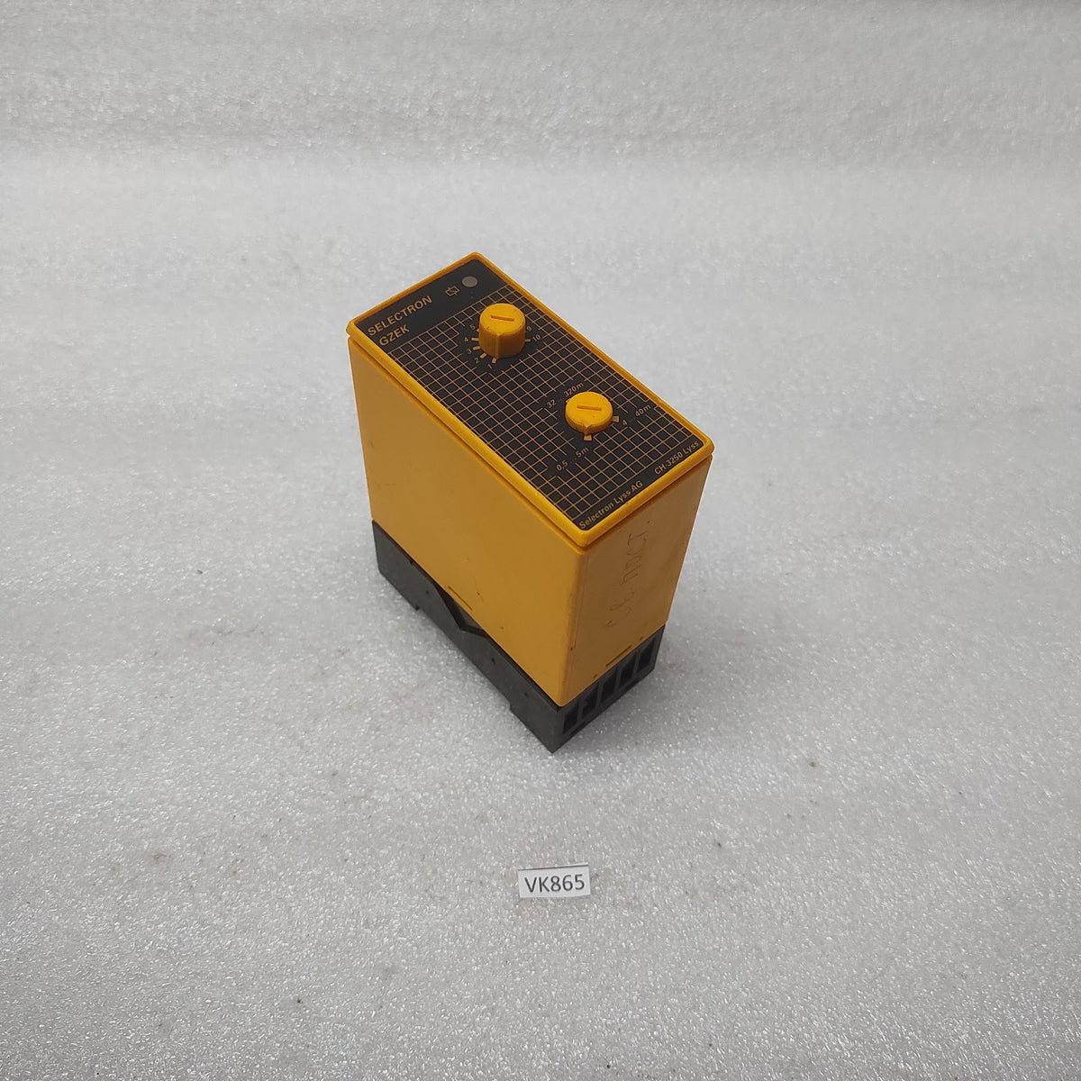 SELECTRON GZEK 21 UNIVERSAL TIMER 220-240V