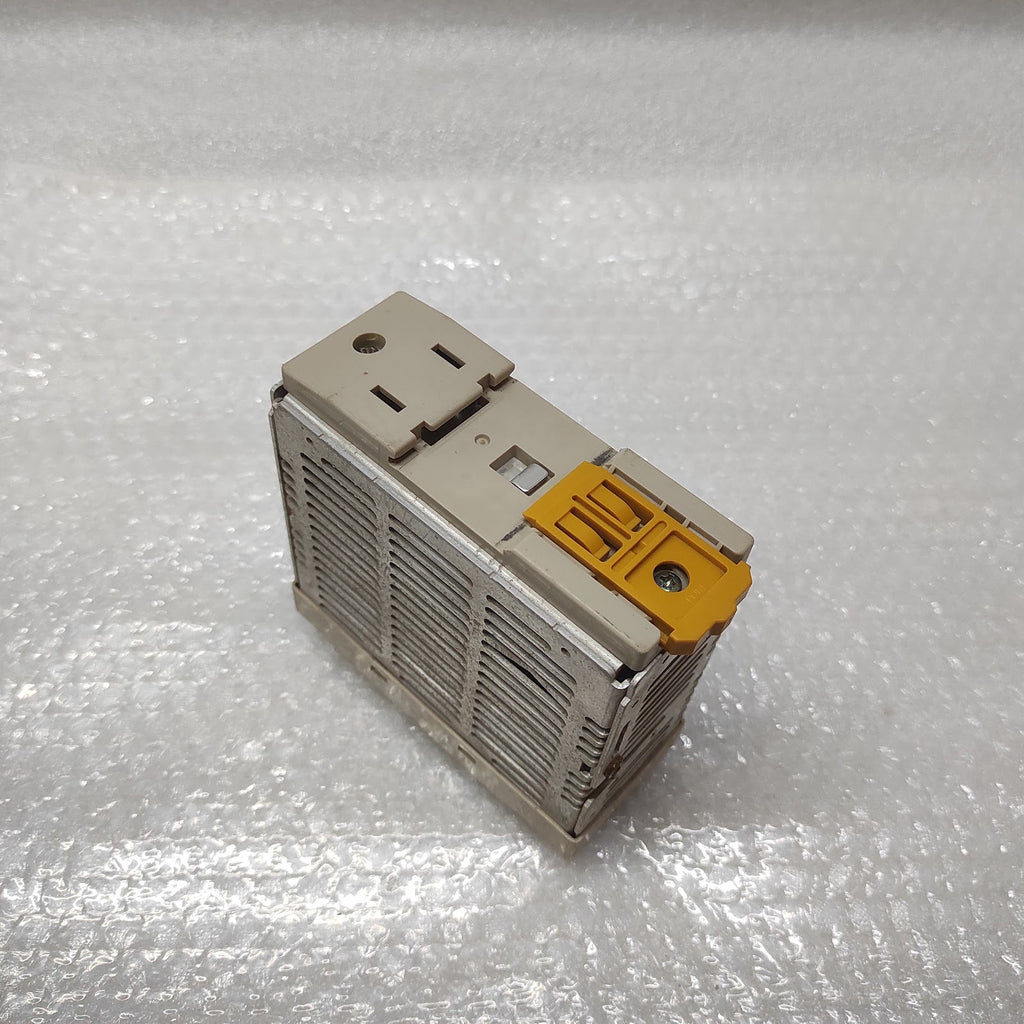 OMRON S8VS-12024 POWER SUPPLY 24VDC 5A