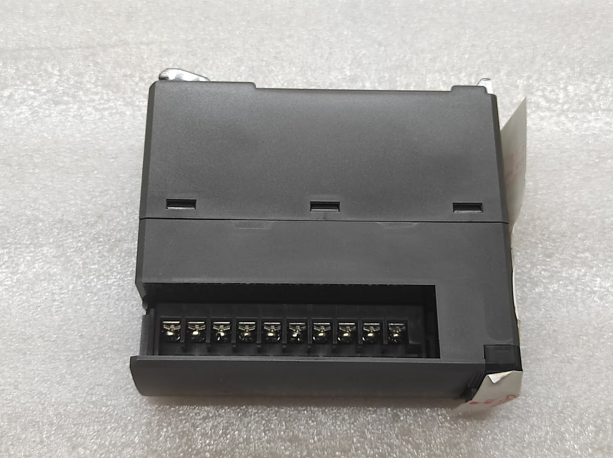 FUJI NP1Y16R-08 DIGITAL OUTPUT MODULE