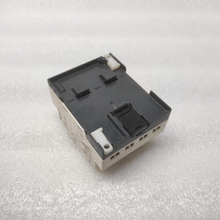 SE ZELIO SR2 B121BD ZELIO LOGIC RELAY 88960041 24VDC