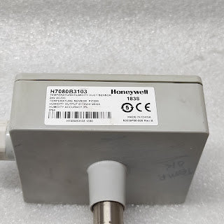 HONEYWELL H7080B3103 TEMPERATURE-HUMIDITY DUCT SENSOR 24VAC/DC PT1000