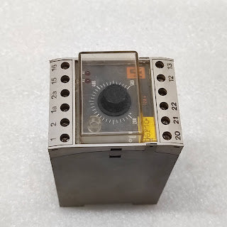 JUMO STBOW-54/10 TEMPERATURE LIMITER STB 732 86 97001998 220VAC