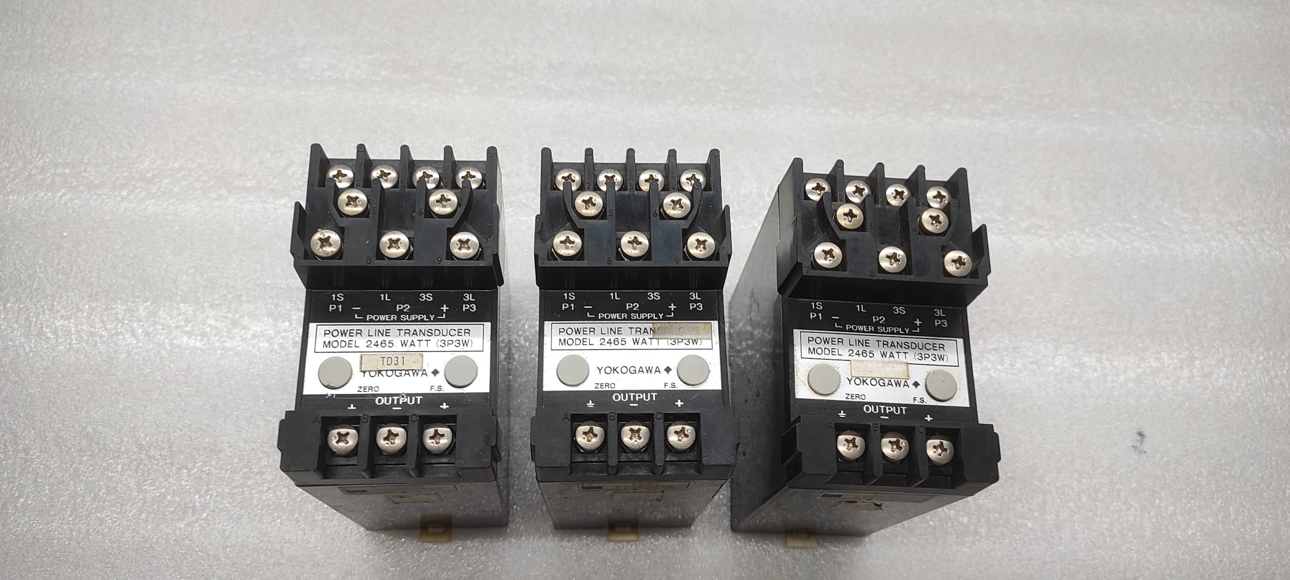 YOKOGAWA 2465 WATT 3P3W POWER LINE TRANSDUCER 69TX2150 24V DC PT 460:115V