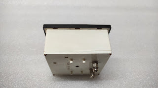 DAE BOONG D-300 MEGA OHM METER