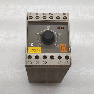 JUMO TW72986 TEMPERATURE CONTROLLER TWOW-54/10 97002290 0-400'C 220V