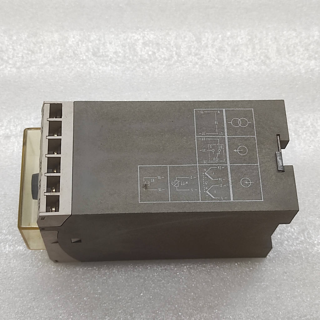 JUMO STBOW-54/10 TEMPERATURE CONTROLLER 97001997 0-400'C 220VAC