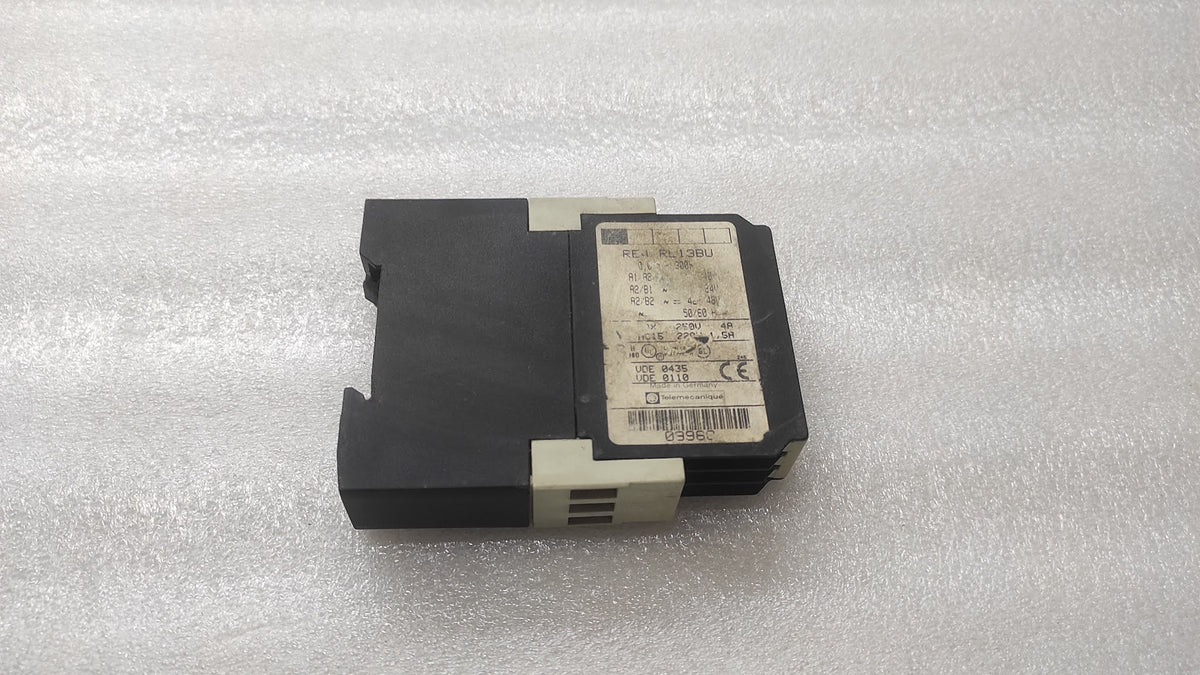 TELEMECANIQUE RE4 RL13BU TIME DELAY RELAY 110-240V/24V/42-48V 0.05S-300H 09960