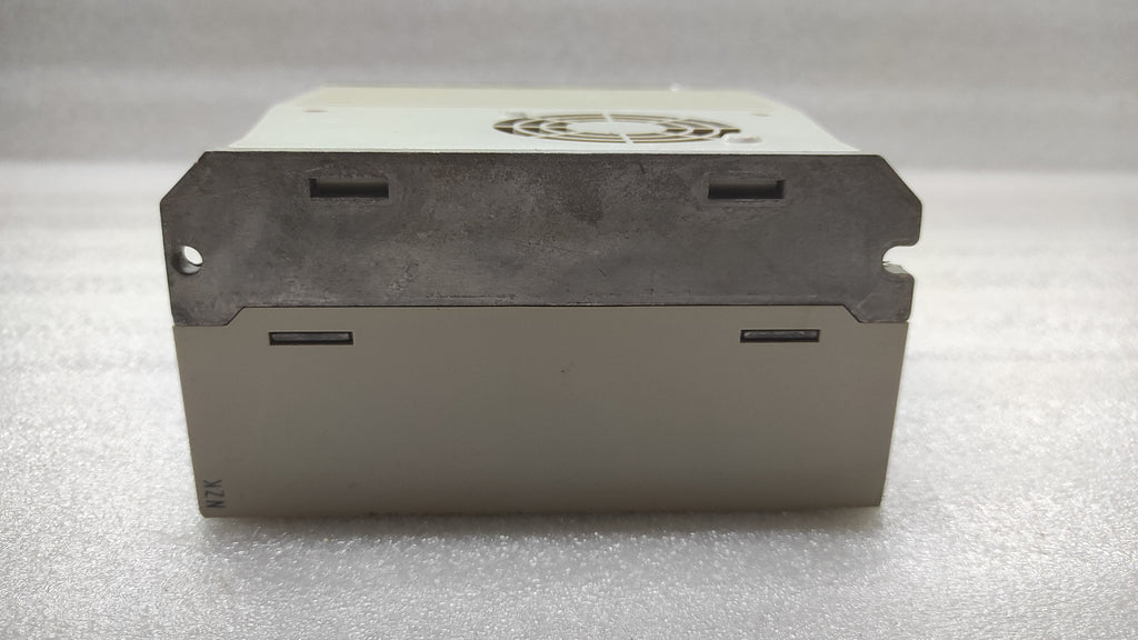 ALLEN BRADLEY CAT 2071-AP8 KINETIX SERVO DRIVE 5.0A