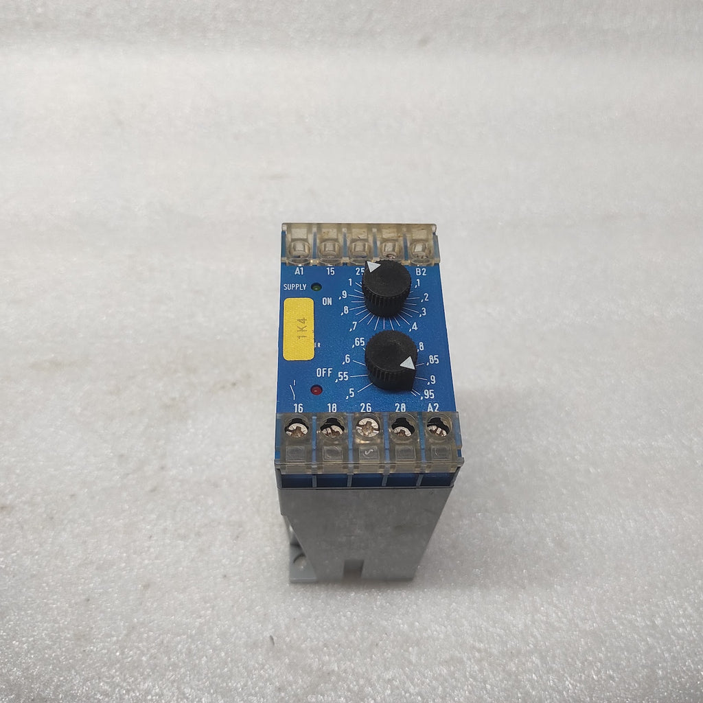 SCHLEICHER SXT12 VOLTAGE RELAY 220V-240V