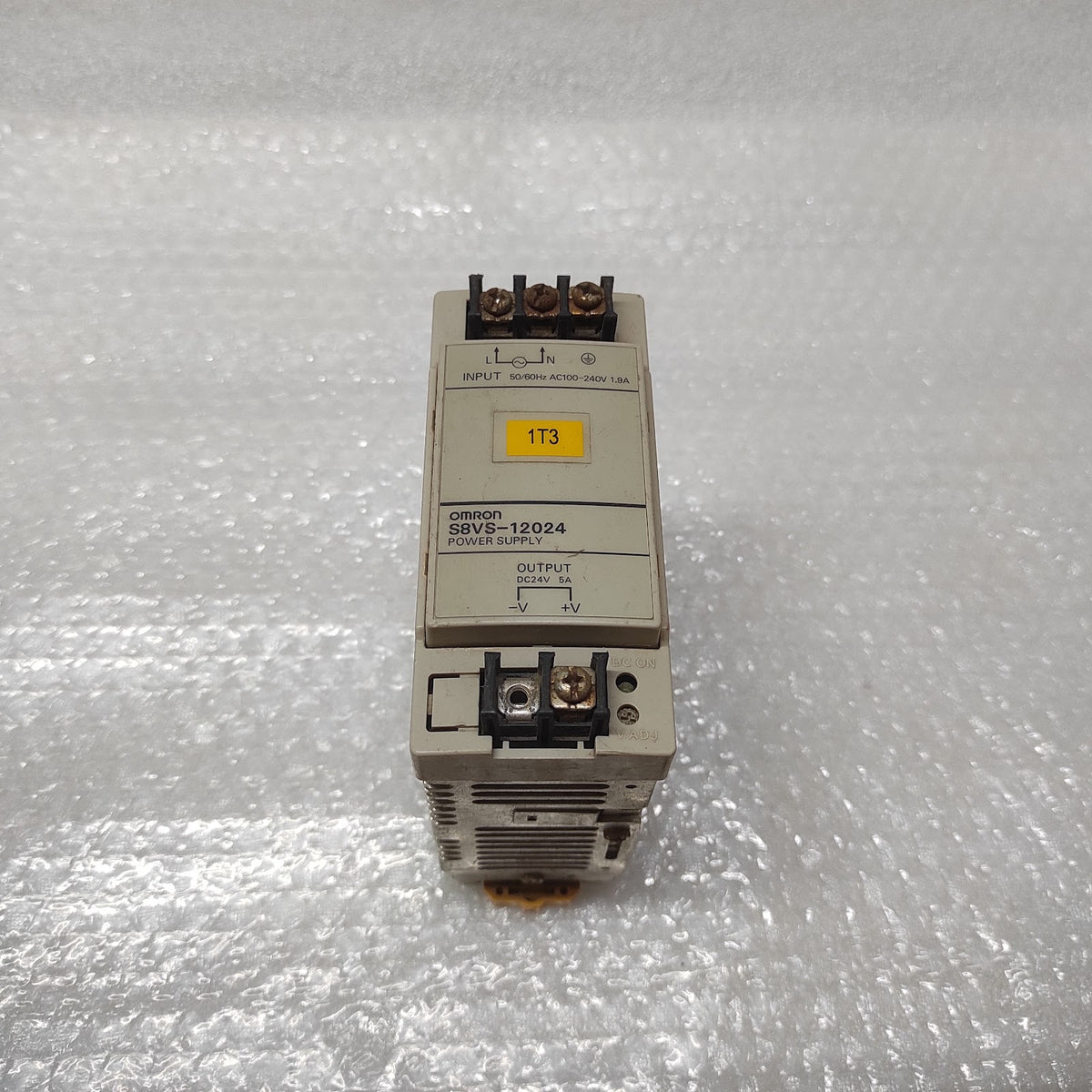 OMRON S8VS-12024 POWER SUPPLY 24VDC 5A