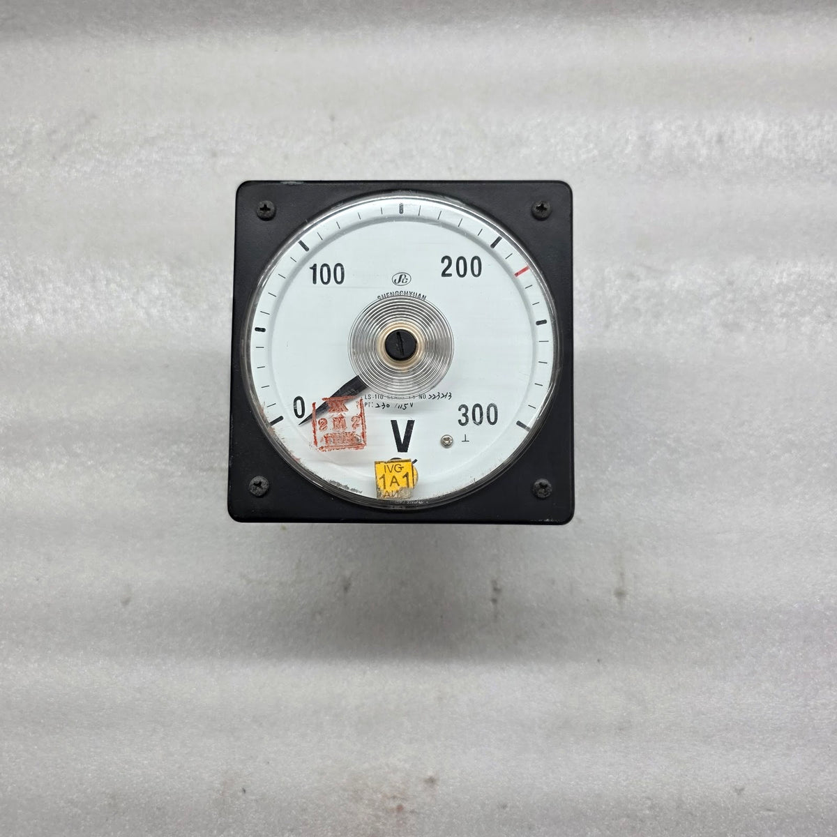 SHENG CHYUAN LS-110 VOLT METER