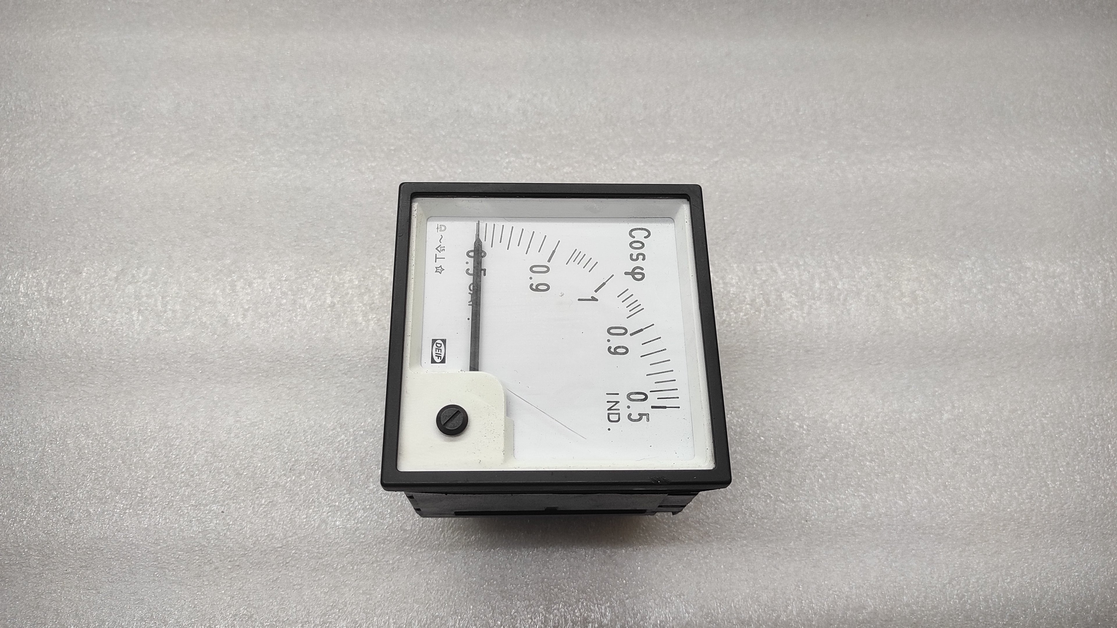 DEIF 100036913.10 POWER FACTOR METER