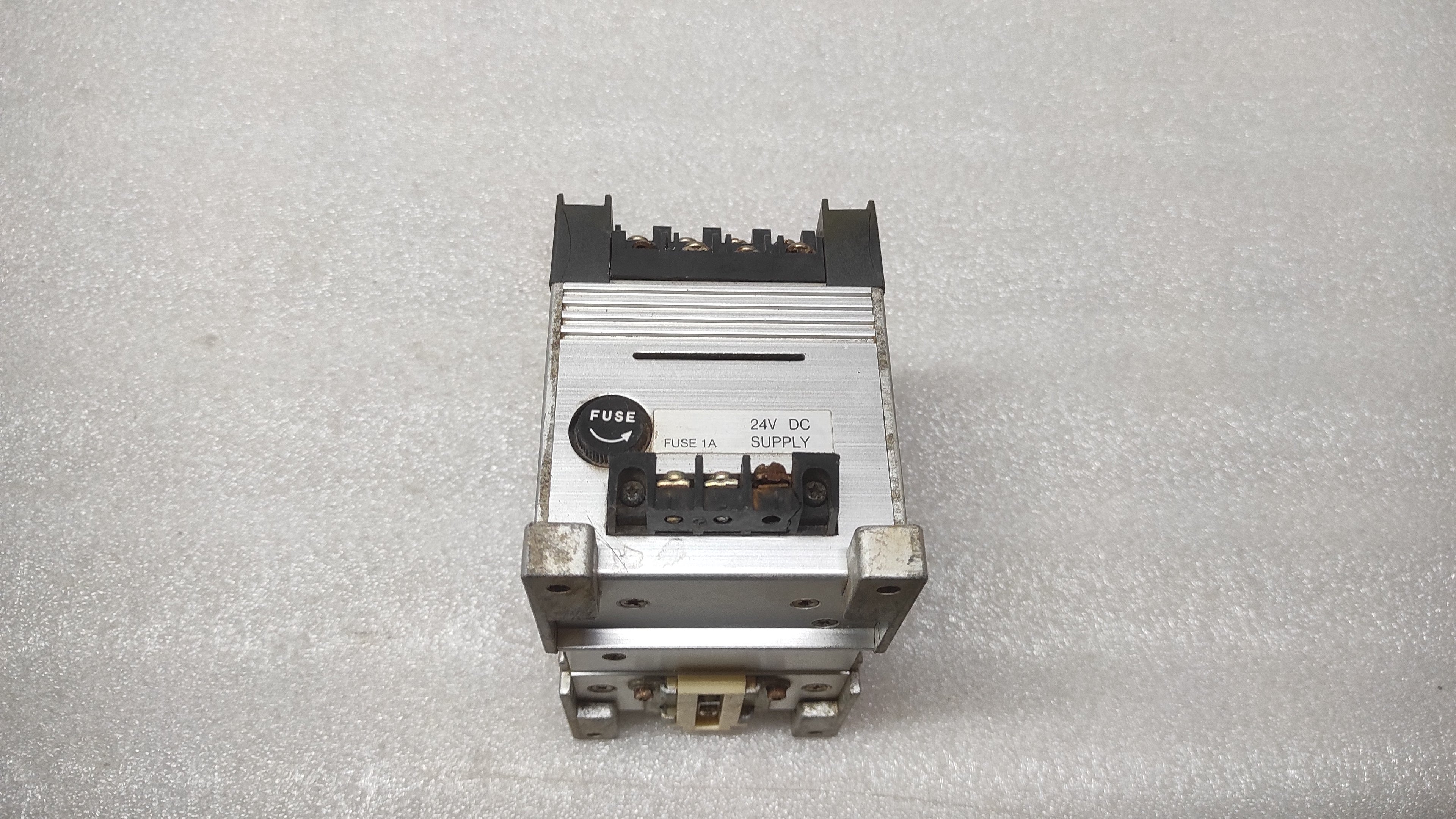 IDEC PFA-1T081DC OUTPUT MODULE 24VDC