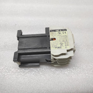 HYUNDAI HIMC32 MAGNETIC CONTACTOR 110VAC