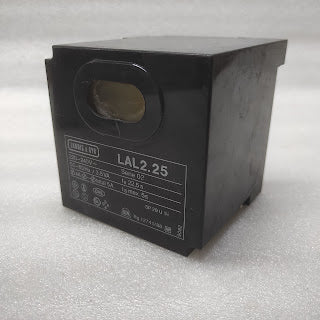 Landis & Gyr LAL 2.25 Burner Control 220-240 VAC WITHOUT BASE