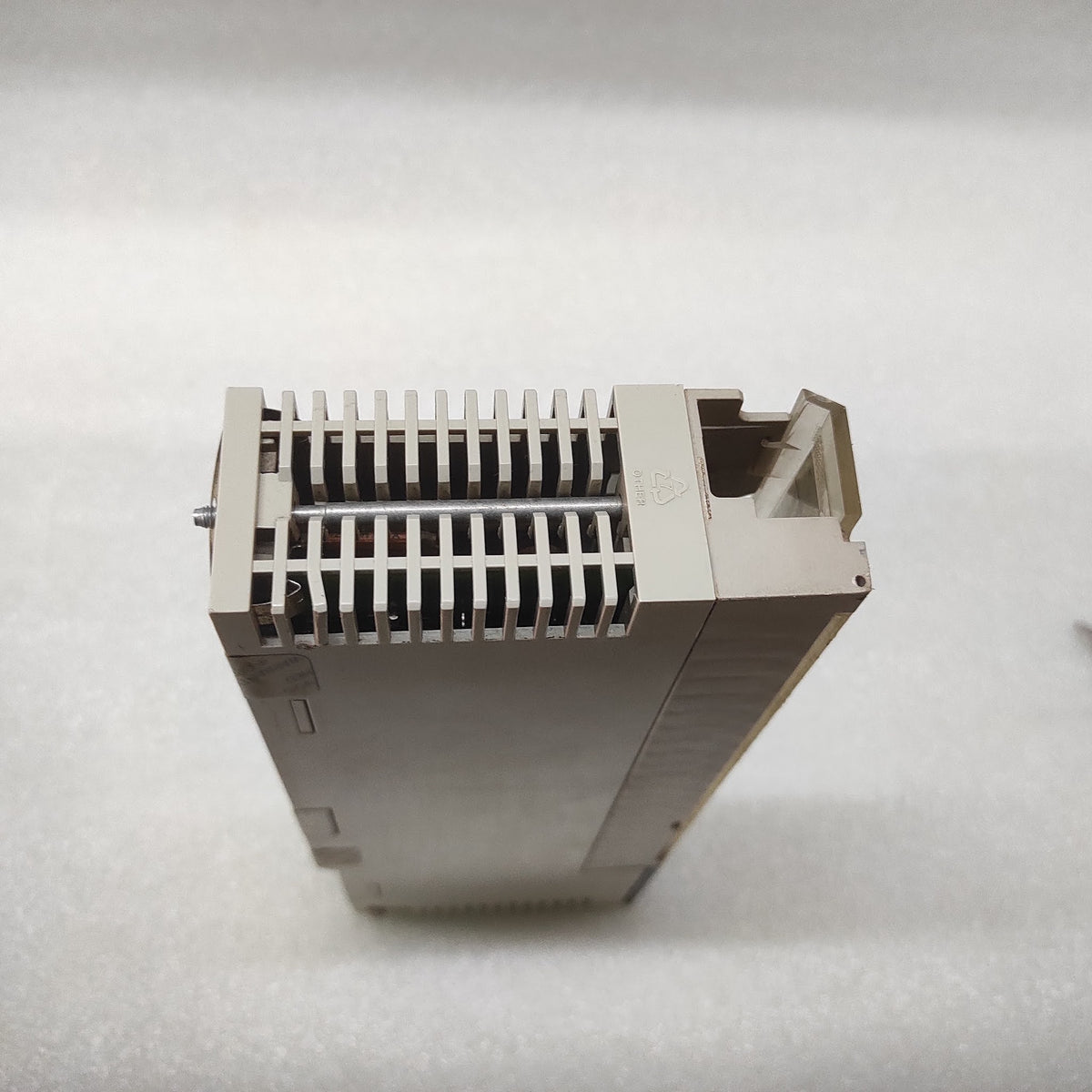 SE 140DDI84100 DC IN 10-60V 8X2