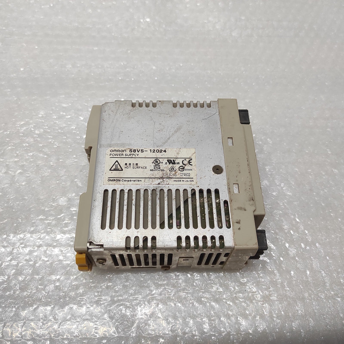 OMRON S8VS-12024 POWER SUPPLY 24VDC 5A