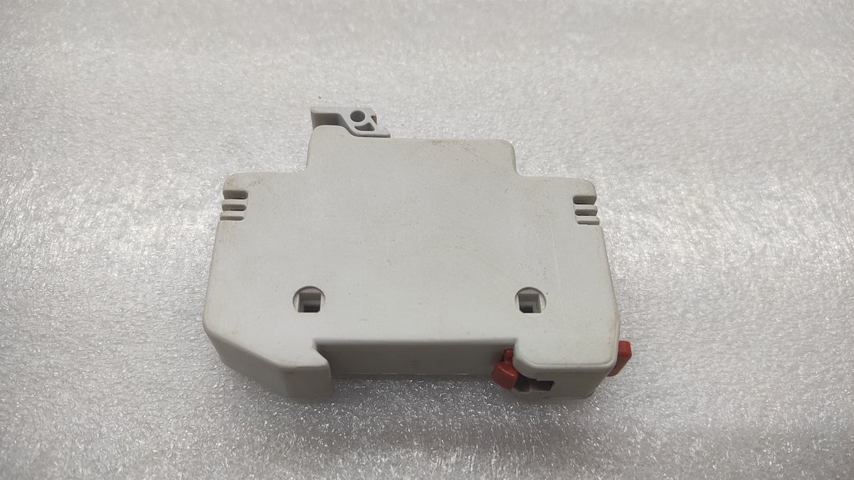 SIBA 5106304 FUSE HOLDER 10X38 600VAC 30A LOT OF 9 UNIT