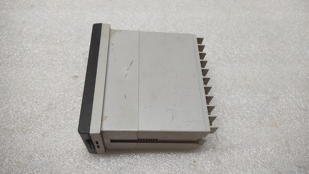 TAIE FU86-701000 PID TEMPERATURE CONTROLLER 85-265V