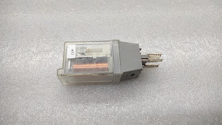 PHOENIX CONTACT ST-REL3-HG 24/21 RELAY CONNECTORS 2821012 24VDC LOT OF 5 UNIT
