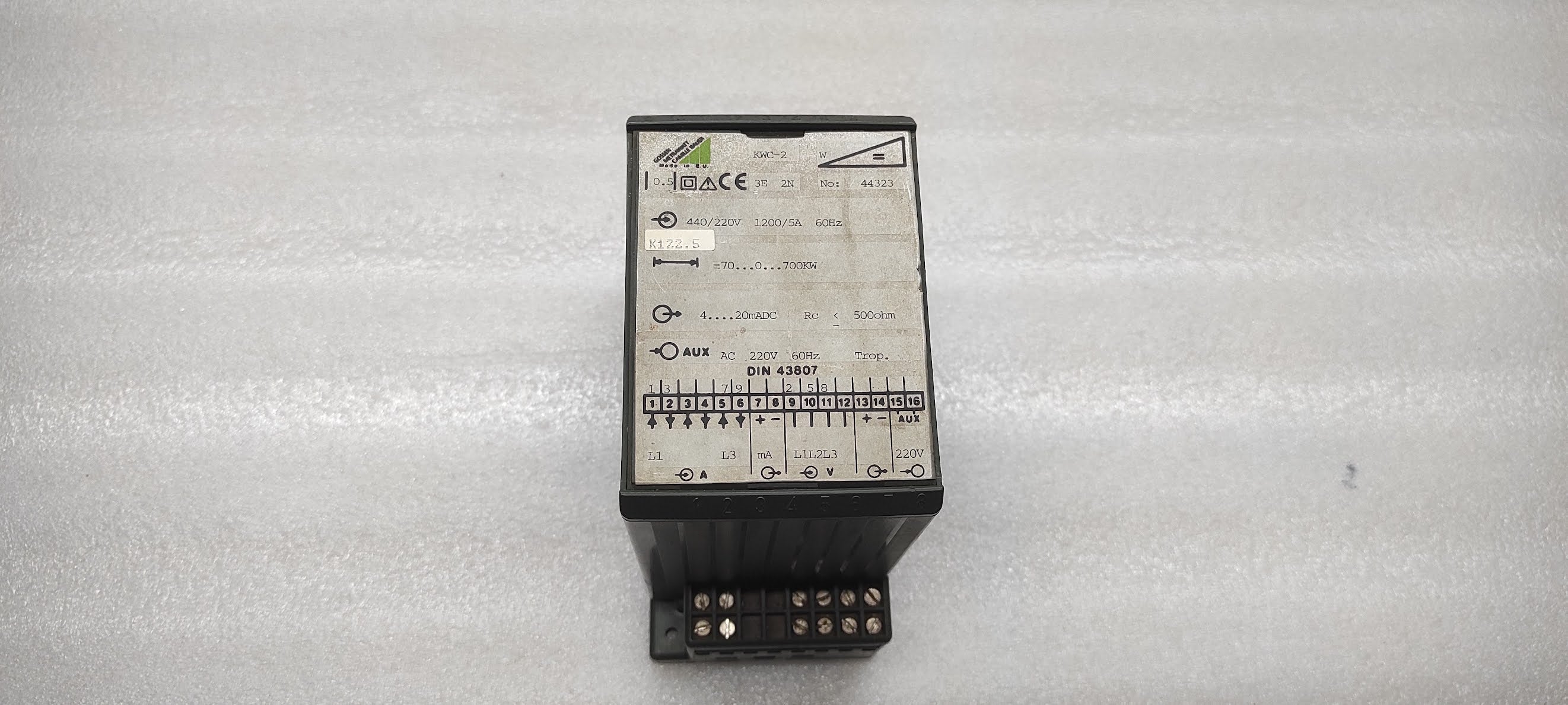 GOSSEN KWC-2 440/220V 1200/5A 200VAC