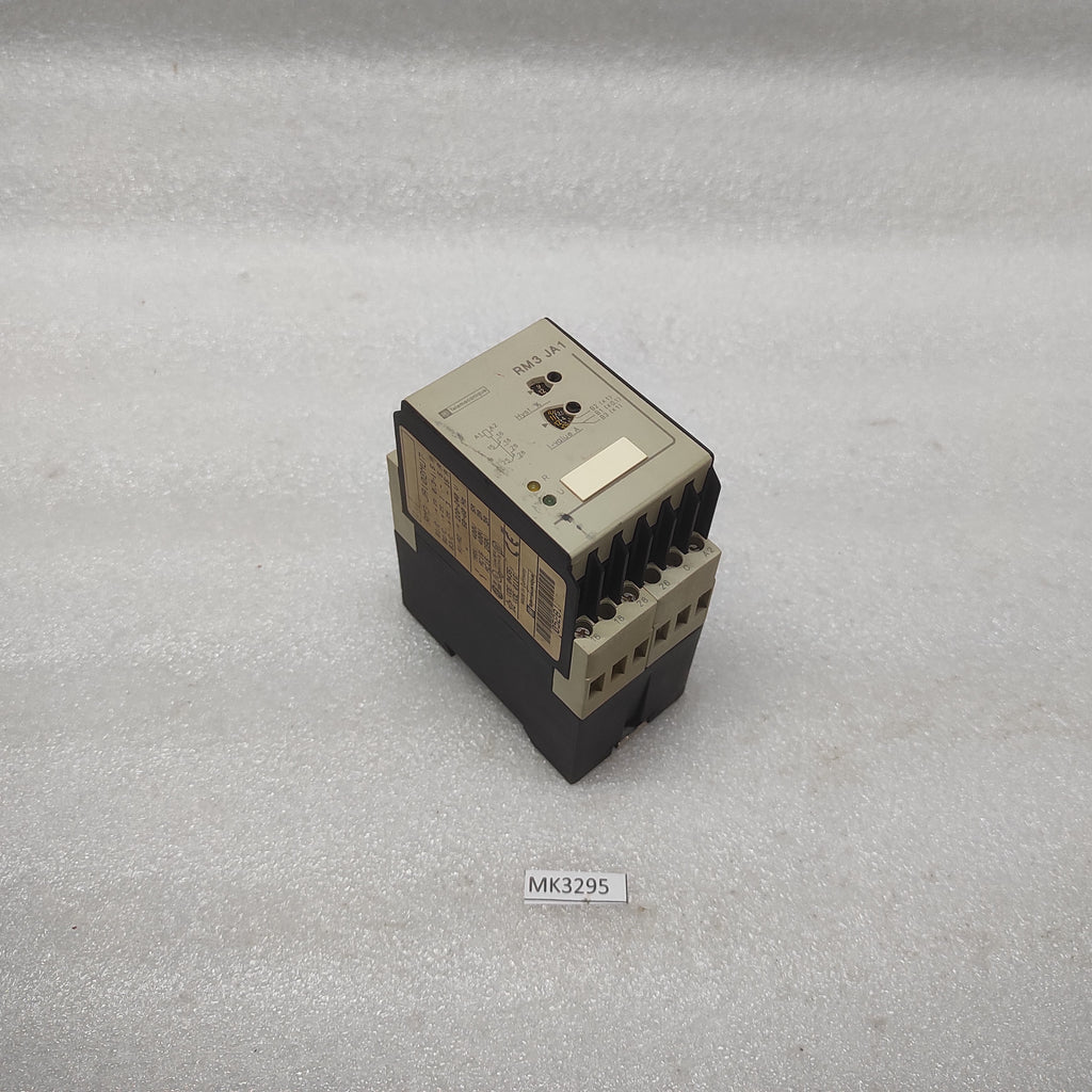 TELEMECANIQUE RM3 JA102MU7 RELAY 05281 220-240V