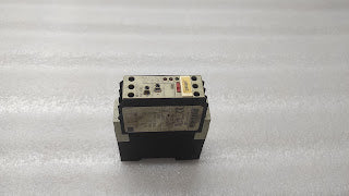 TELEMECANIQUE RE4 RL13BU TIME DELAY RELAY 110-240V/24V/42-48V 0.05S-300H 09960